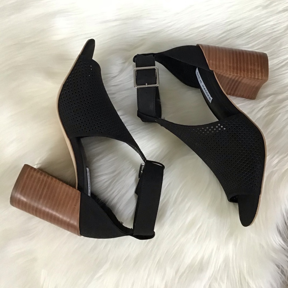 STEVE MADDEN Leather Perforated Block Heel Sandals - Picture 6 of 8
